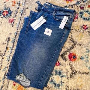 NWT Old Navy Rockstar Super Skinny High Rise Jeans